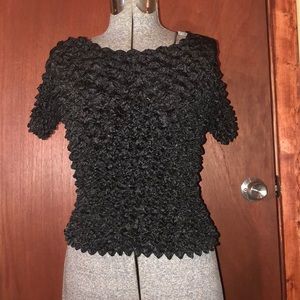 Women’s short sleeve crop top